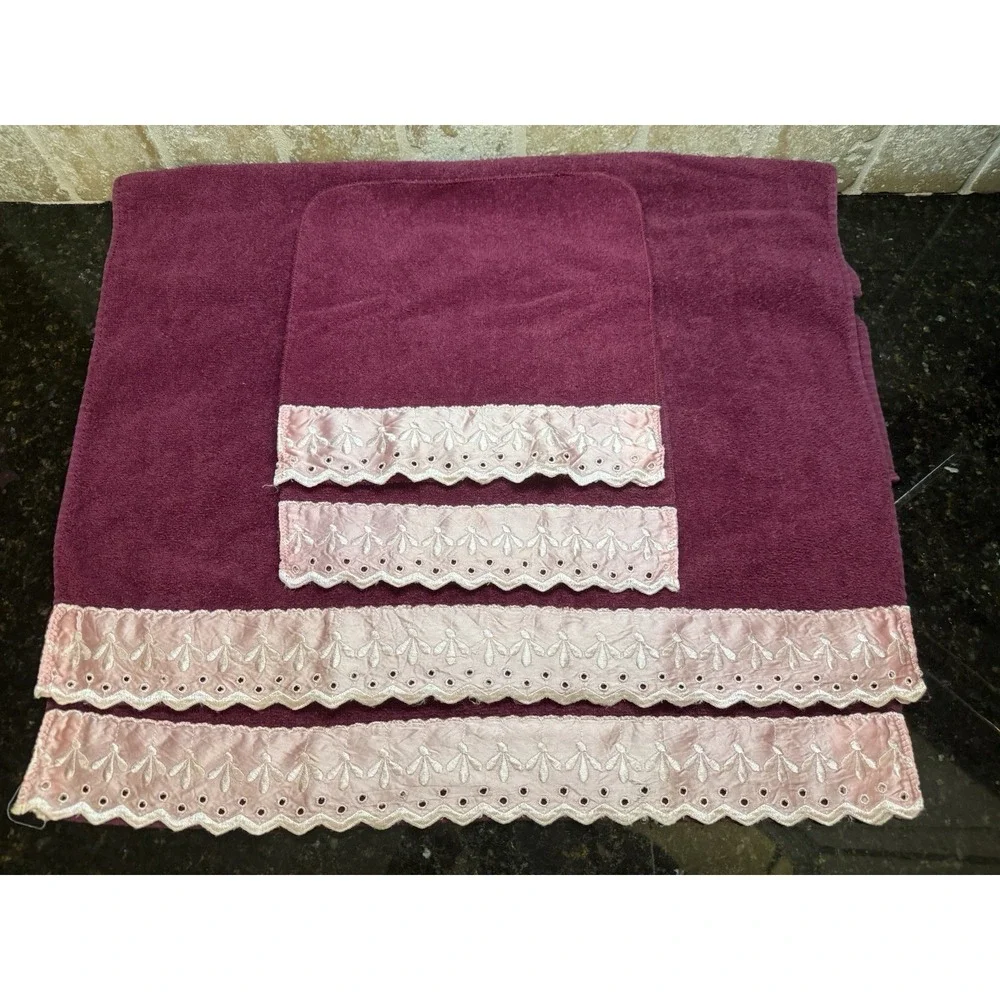Vintage Cannon Towels Set Burgundy Pink Maroon Satin Lace Trim Bathroom‎ Linens